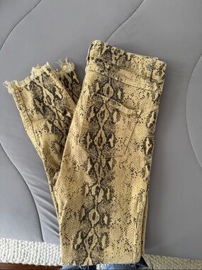 ZARA Beige Snake-Print Skinny Jeans
